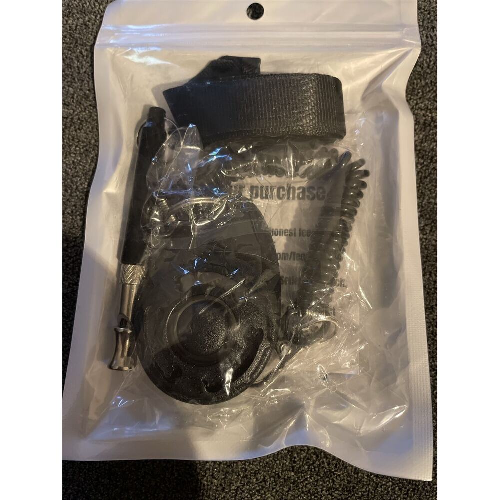 Dog training whistle with clicker Black-NWT